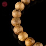 Vòng tay Trầm Hương tròn 9 li banh