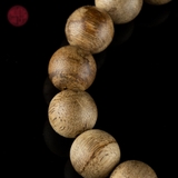 Vòng tay Trầm Hương tròn 12 li banh bông già