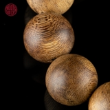 Vòng tay Trầm Hương tròn tốc 18 li