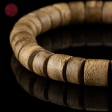 Vòng tay Trầm Hương hạt nút 10 li