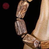 Vòng tay Trầm Hương cận chìm hạt tự nhiên ( size trung )