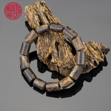 Vòng tay Trầm Hương lu thống 10 li chìm nước