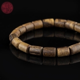 Vòng tay Trầm Hương trúc 6 li banh dầu cho nữ