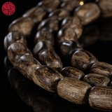 Vòng tay Trầm Hương hạt khúc tự nhiên cận chìm Malay