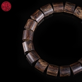 Vòng Trầm Hương lu thống cận chìm 10 li Malay ( cao cấp 13,9g )