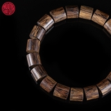 Vòng Trầm Hương lu thống cận chìm 9 li Malay ( 9,8g )