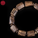 Vòng Trầm Hương hạt tự nhiên già dầu Malay ( size lớn )