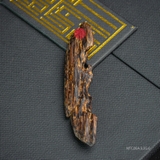 MẶT DÂY CHUYỀN TRẦM HƯƠNG CHÌM NƯỚC DÁNG TỰ NHIÊN (3,2G)