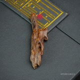 MẶT DÂY CHUYỀN TRẦM HƯƠNG CHÌM NƯỚC DÁNG TỰ NHIÊN (2,8G)