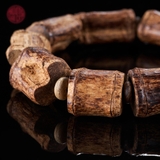 Vòng tay trầm Hương rục Bruney khắc đốt trúc