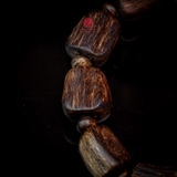 Vòng tay trầm hương chìm nước dạng hạt tự nhiên