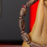 Vòng tay trầm hương chìm nước dạng hạt tự nhiên