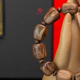 Vòng tay Trầm Hương cận chìm hạt tự nhiên cho nam (size lớn)