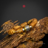 Vòng trầm hương trúc banh quầng 10 li mix charm bạc