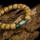 Vòng trầm hương tròn banh 10 li mix bạc