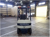 Xe nâng điện TOYOTA 7FB15 nâng cao 4000 mm