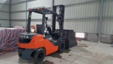 Xe nâng dầu TOYOTA 8FD60
