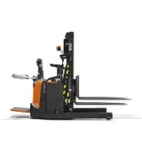 Xe nâng điện khung nâng thu gọn BT Staxio 1.2t Double Stacker with Retractable mast Toyota