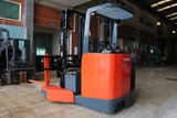 Xe nâng điện cũ Reach truck 2.5 tấn Toyota 6FBR25. Khung V4000. Sản xuất 2011. Mã XC.R25TOS40.00361