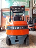 Xe nâng điện cũ 3.5 tấn Toyota 7FBJ35. Nâng cao 3m. Sx 2013. XC.B35TOS30.00604