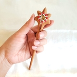 Trâm gỗ cài tóc HOA ĐỎ HẠT LẤP LÁNH