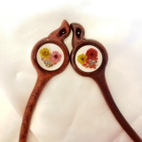 Trâm cài tóc gỗ- resin- hoa kết trái tim-110