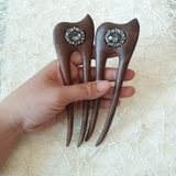 TRÂM ĐÍNH HẠT ĐÁ ĐEN