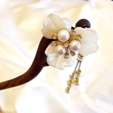 Trâm cài tóc tua rua hoa bẹt 3 cánh