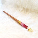 TRÂM CÀI TÓC GỖ RESIN - KIM TUYẾN