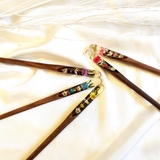 TRÂM CÀI TÓC GỖ RESIN - MIX 124