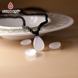 Mặt dây chuyền giọt nước mã não trắng