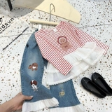 Set bộ áo babydoll gấu kẻ đỏ phối quần jean loe bèo bé gái