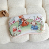 Gối cao su thông hơi Honee họa tiết cổ tích