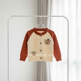 Áo khoác len Jeans Wear phối màu hình gấu cho bé