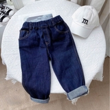 Quần bò chỉ nổi basic Bear love cho bé