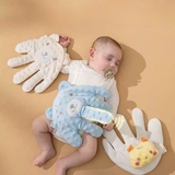 Gối bàn tay hạt đậu ru ngủ vỗ mông kèm bộ điều khiển