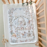 Tấm lót chống thấm Honee họa tiết cổ tích