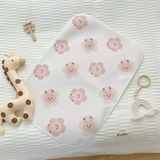 Tấm lót chống thấm hình Gấu Thỏ phong cách Hàn Quốc