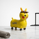 Xe chòi chân hình Pikachu cho bé