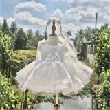 Đầm váy công chúa kim tuyến đính hoa vai kèm cài nơ cô dâu