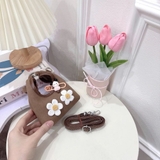 Túi xách da lộn hoa cúc kèm kẹp cho bé gái