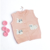 Áo gile len cài nút hình mèo cho bé