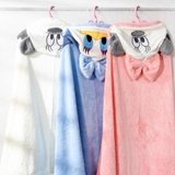 Ủ choàng lông tuyết Mickey cho bé