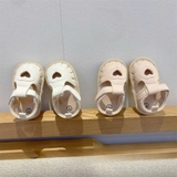 Giày da tập đi hình trái tim cho bé gái