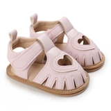 Giày da tập đi hình trái tim cho bé gái