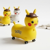 Xe chòi chân hình Pikachu cho bé