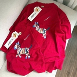 Áo phông cotton cộc tay đỏ họa tiết ngựa Tết 2026 cho bé