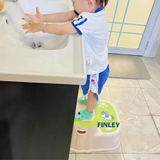 Ghế bậc thang kê chân đi vệ sinh Finley cho bé