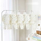 Bộ dài sơ sinh cài chéo MĐ Kids nền kem in họa tiết