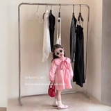Đầm hồng dài tay cổ bầu thắt nơ